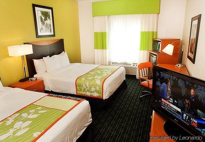 Fairfield Inn & Suites Midland Room photo